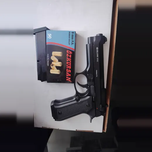 Pistola traumática Blow F92