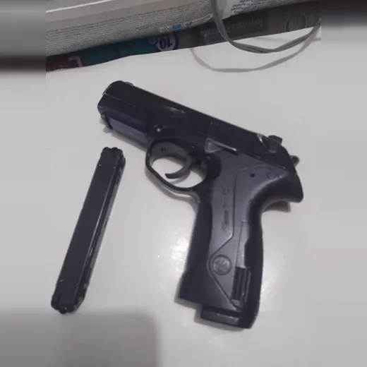 Pistola Beretta Umarex CO2 con blowback, calibre 4.5